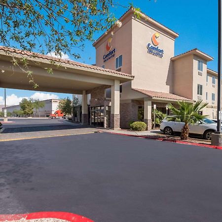 Comfort Inn & Suites Las Vegas - Nellis Exterior foto