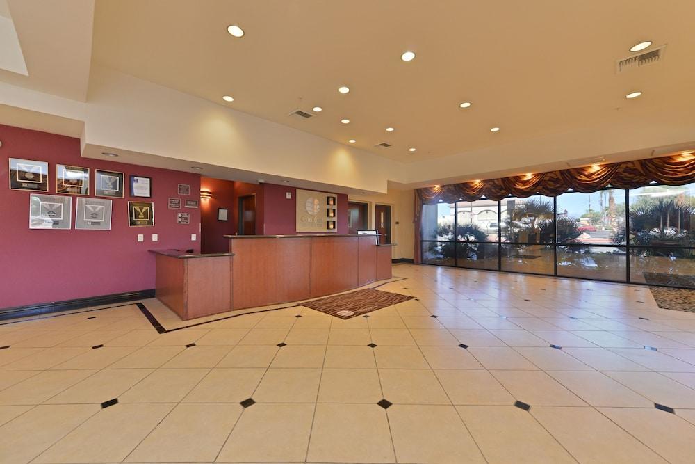 Comfort Inn & Suites Las Vegas - Nellis Exterior foto